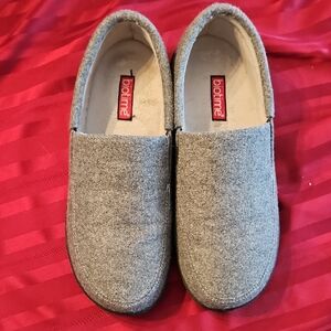 GUC Gray Men's slippers size 10